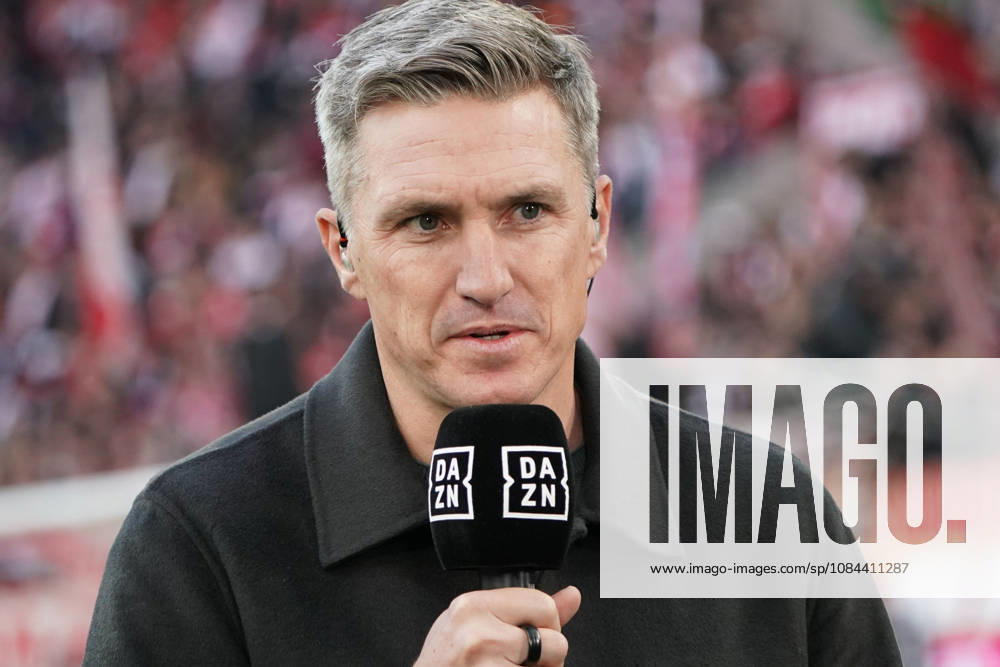 Köln, Fussball, 1.BL saison 2026 2027 1.FC Köln vs Borussia Mönchengladbach , 11.10.2026, Rheinenergiestadion Köln tobias schweinsteiger, DAZN Fussball Experte , Aktion, Einzelbild,