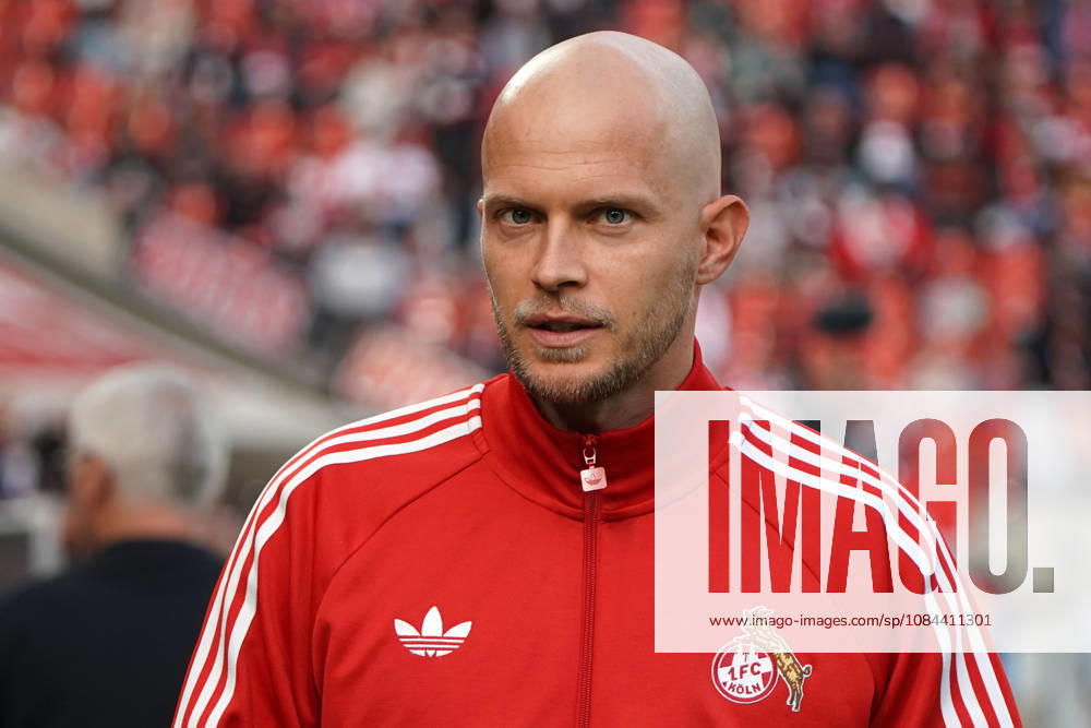Köln, Fussball, 1.BL saison 2026 2027 1.FC Köln vs Borussia Mönchengladbach , 11.10.2026, Rheinenergiestadion Köln Rene Wagner Trainer FC Köln , Aktion, Einzelbild,