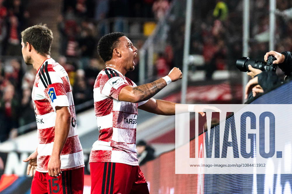 Deutschland: 3. Liga 2026 2027 Fortuna Düsseldorf vs. SC Verl 8. Spieltag 12.10.2026 Merkur Spiel-Arena (Nordrhein-Westfalen) Tor zum 1:0 durch Tim Oberdorf (Fortuna Dusseldorf, 15) Jubel Freude Emotionen Torjubel Steven van der Sloot (Fortuna Dusseldorf, 2)