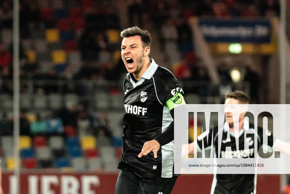 Deutschland: 3. Liga 2026 2027 Fortuna Düsseldorf vs. SC Verl 8. Spieltag 12.10.2026 Merkur Spiel-Arena (Nordrhein-Westfalen) Niko Kijewski (SC Verl, 19) Frust Ärger Emotionen Traurig