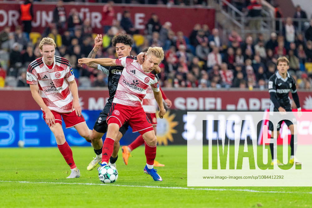Lukas Bornschein (Fortuna Düsseldorf, 04) und Andreas Mueller (Fortuna Düsseldorf, 06) im Zweikampf mit Andre Leipold (SC Verl, 20) Fortuna Duesseldorf vs. SC Verl, Fussball, 3.Liga, 8.Spieltag, Saison 2026 27, 12.10.2026, DFL REGULATIONS PROHIBIT ANY USE OF PHOTOGRAPHS AS IMAGE SEQUENCES AND OR QUASI-VIDEO, Fortuna Duesseldorf vs. SC Verl, Fussball, 3.Liga, 8.Spieltag, Saison 2026 27, 12.10.2026 Düsseldorf