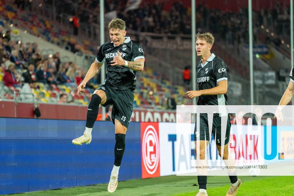 Tim Heike (SC Verl, 25) bejubelt sein Tor zum 1:1 mit einem Jubelsprung, Nick Seidel (SC Verl, 05) kommt dazu Fortuna Duesseldorf vs. SC Verl, Fussball, 3.Liga, 8.Spieltag, Saison 2026 27, 12.10.2026, DFL REGULATIONS PROHIBIT ANY USE OF PHOTOGRAPHS AS IMAGE SEQUENCES AND OR QUASI-VIDEO, Fortuna Duesseldorf vs. SC Verl, Fussball, 3.Liga, 8.Spieltag, Saison 2026 27, 12.10.2026 Düsseldorf