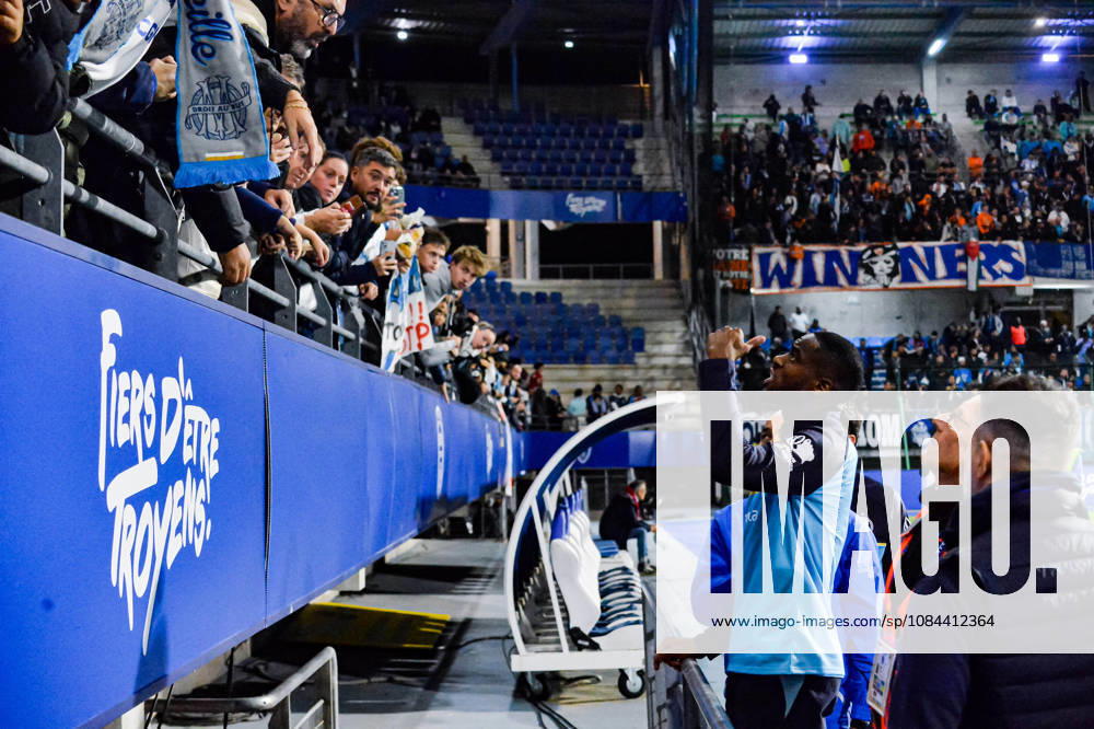 Geoffrey Kondogbia (OM) sexplique avec les Supporters de lOM