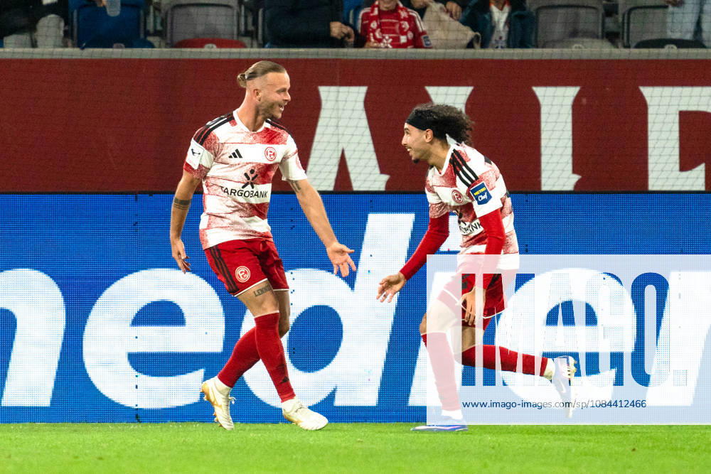 Deutschland: 3. Liga 2026 2027 Fortuna Düsseldorf vs. SC Verl 8. Spieltag 12.10.2026 Merkur Spiel-Arena (Nordrhein-Westfalen) Tor zum 2:1 durch Jorrit Hendrix (Fortuna Dusseldorf, 8) Jubel Freude Emotionen Torjubel Anas Slimani (Fortuna Dusseldorf, 34)
