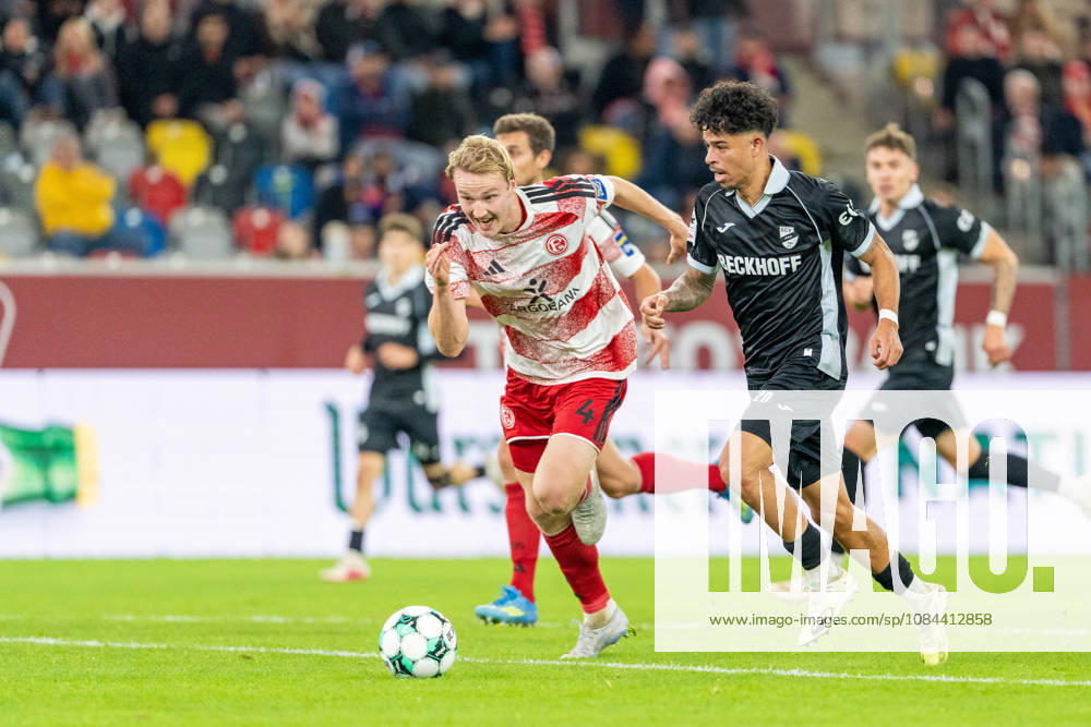 Lukas Bornschein (Fortuna Düsseldorf, 04) im Zweikampf mit Andre Leipold (SC Verl, 20) Fortuna Duesseldorf vs. SC Verl, Fussball, 3.Liga, 8.Spieltag, Saison 2026 27, 12.10.2026, DFL REGULATIONS PROHIBIT ANY USE OF PHOTOGRAPHS AS IMAGE SEQUENCES AND OR QUASI-VIDEO, Fortuna Duesseldorf vs. SC Verl, Fussball, 3.Liga, 8.Spieltag, Saison 2026 27, 12.10.2026 Düsseldorf