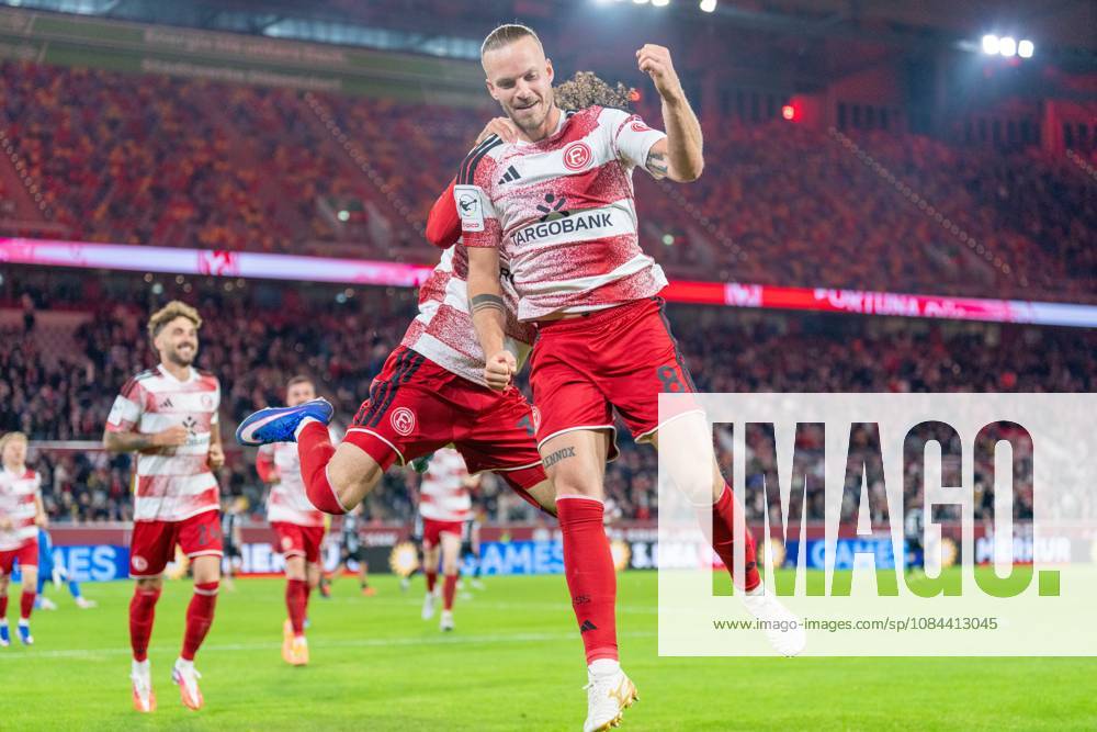 Jorrit Hendrix (Fortuna Düsseldorf, 08) jubelsprung nach dem 2:1, Anas Slimani (Fortuna Düsseldorf, 34) haengt an ihm Fortuna Duesseldorf vs. SC Verl, Fussball, 3.Liga, 8.Spieltag, Saison 2026 27, 12.10.2026, DFL REGULATIONS PROHIBIT ANY USE OF PHOTOGRAPHS AS IMAGE SEQUENCES AND OR QUASI-VIDEO, Fortuna Duesseldorf vs. SC Verl, Fussball, 3.Liga, 8.Spieltag, Saison 2026 27, 12.10.2026 Düsseldorf