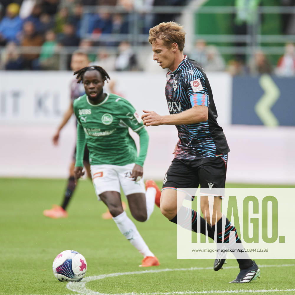 Brack Super League 2026 2027 FC St. Gallen 1879 vs. FC Lausanne St. Gallen, Schweiz St. Gallen, Schweiz, 11. Oktober 2026. Nicolas Cozza während des Brack Super League Spiels FC St. Gallen 1879 gegen FC Lausanne-Sport in St. Gallen.