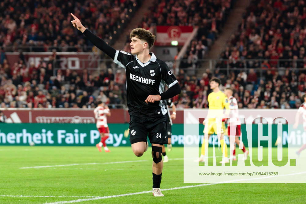 Deutschland: 3. Liga 2026 2027 Fortuna Düsseldorf vs. SC Verl 8. Spieltag 12.10.2026 Merkur Spiel-Arena (Nordrhein-Westfalen) Tor zum 2:2 durch Janne Berner (SC Verl, 34) Jubel Freude Emotionen Torjubel