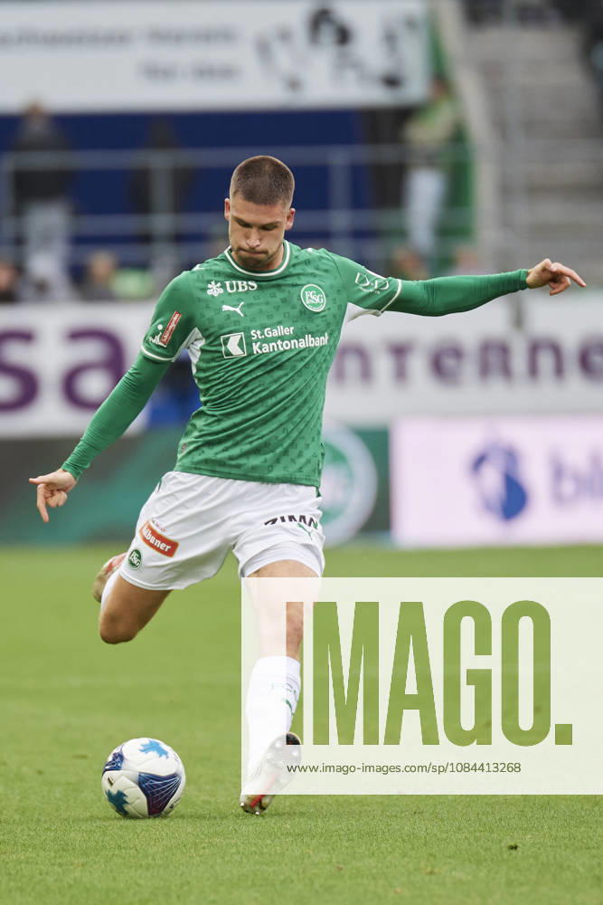 Brack Super League 2026 2027 FC St. Gallen 1879 vs. FC Lausanne St. Gallen, Schweiz St. Gallen, Schweiz, 11. Oktober 2026. Tom Gaal während des Brack Super League Spiels FC St. Gallen 1879 gegen FC Lausanne-Sport in St. Gallen.