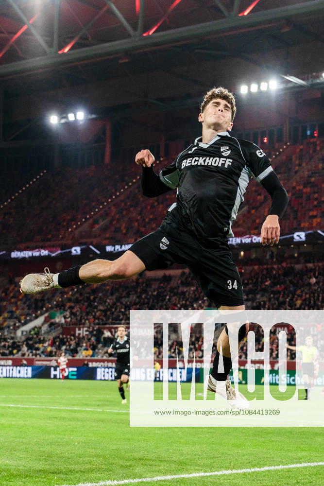 Deutschland: 3. Liga 2026 2027 Fortuna Düsseldorf vs. SC Verl 8. Spieltag 12.10.2026 Merkur Spiel-Arena (Nordrhein-Westfalen) Tor zum 2:2 durch Janne Berner (SC Verl, 34) Jubel Freude Emotionen Torjubel