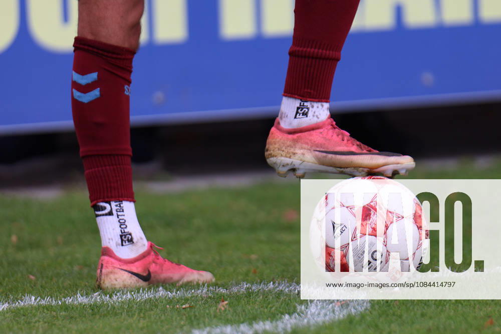Fußball I Herren I Saison 2026-2027 I Regionalliga Nord I 13. Spieltag I SV Todesfelde - SC Weiche Flensburg I 11.10.2026 Symbolbild Todesfelde Joda-Sportpark Schleswig Holstein Deutschland