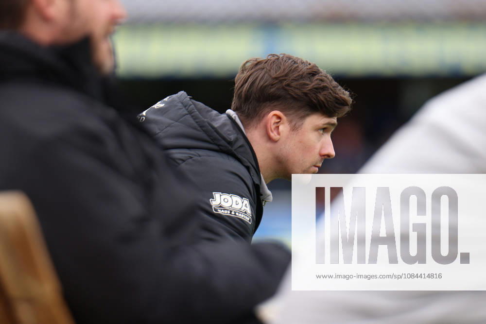 Fußball I Herren I Saison 2026-2027 I Regionalliga Nord I 13. Spieltag I SV Todesfelde - SC Weiche Flensburg I 11.10.2026 Sören Gelbrecht (Teammanager, SV Todesfelde) Todesfelde Joda-Sportpark Schleswig Holstein Deutschland