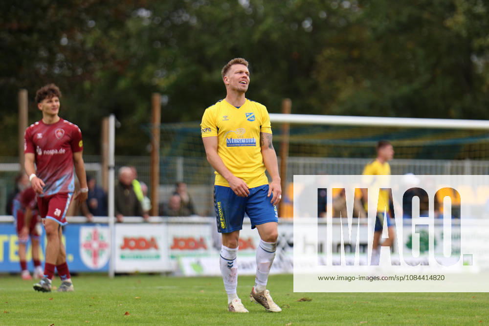Fußball I Herren I Saison 2026-2027 I Regionalliga Nord I 13. Spieltag I SV Todesfelde - SC Weiche Flensburg I 11.10.2026 Janek Sternberg (37, SV Todesfelde) Todesfelde Joda-Sportpark Schleswig Holstein Deutschland