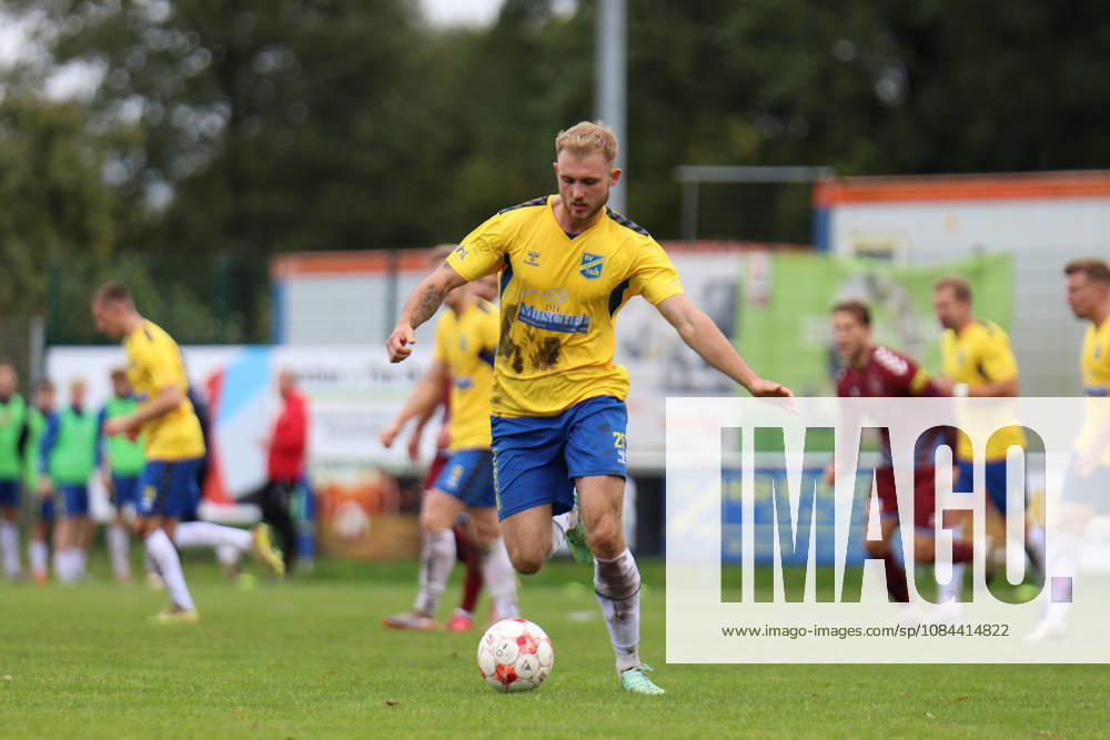 Fußball I Herren I Saison 2026-2027 I Regionalliga Nord I 13. Spieltag I SV Todesfelde - SC Weiche Flensburg I 11.10.2026 Tyler Körting (25, SV Todesfelde) Todesfelde Joda-Sportpark Schleswig Holstein Deutschland