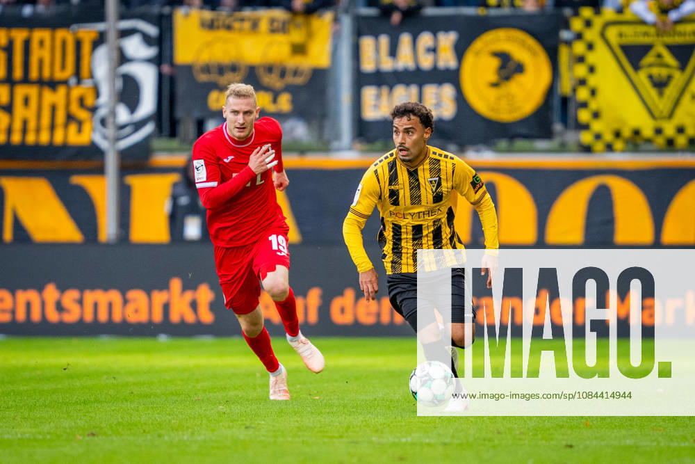 Mehdi Loune (Alemannia Aachen, 10) und Meiko Sponsel (FC Viktoria Koeln, 19) TSV Alemannia Aachen vs. FC Viktoria Koeln, Fussball, 3. Liga, 8. Spieltag, Saison 2026 2027, 11.10.2026 DFB REGULATIONS PROHIBIT ANY USE OF PHOTOGRAPHS AS IMAGE SEQUENCES AND OR QUASI-VIDEO TSV Alemannia Aachen vs. FC Viktoria Koeln, Fussball, 3. Liga, 8. Spieltag, Saison 2026 2027, 11.10.2026 Aachen