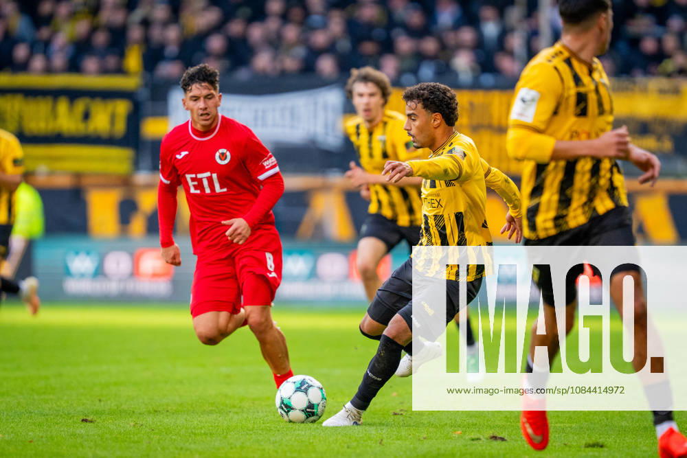 Mehdi Loune (Alemannia Aachen, 10) und Taylan Duman (FC Viktoria Koeln, 08) TSV Alemannia Aachen vs. FC Viktoria Koeln, Fussball, 3. Liga, 8. Spieltag, Saison 2026 2027, 11.10.2026 DFB REGULATIONS PROHIBIT ANY USE OF PHOTOGRAPHS AS IMAGE SEQUENCES AND OR QUASI-VIDEO TSV Alemannia Aachen vs. FC Viktoria Koeln, Fussball, 3. Liga, 8. Spieltag, Saison 2026 2027, 11.10.2026 Aachen