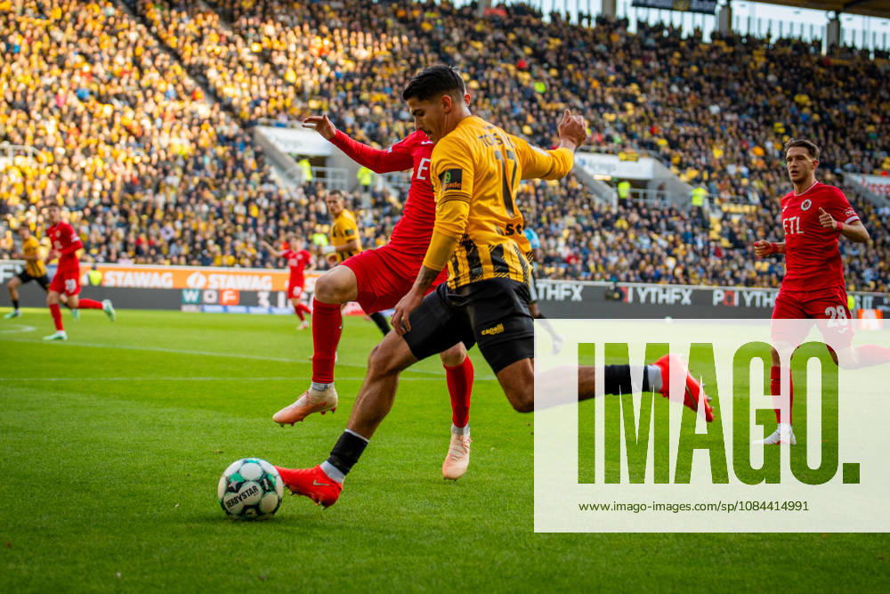 Mehdi Loune (Alemannia Aachen, 10) und Meiko Sponsel (FC Viktoria Koeln, 19) TSV Alemannia Aachen vs. FC Viktoria Koeln, Fussball, 3. Liga, 8. Spieltag, Saison 2026 2027, 11.10.2026 DFB REGULATIONS PROHIBIT ANY USE OF PHOTOGRAPHS AS IMAGE SEQUENCES AND OR QUASI-VIDEO TSV Alemannia Aachen vs. FC Viktoria Koeln, Fussball, 3. Liga, 8. Spieltag, Saison 2026 2027, 11.10.2026 Aachen