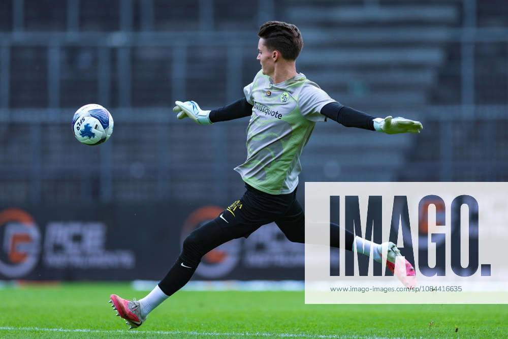 GC Zürich gegen BSC Young Boys Brack Super League 11. Oktober 2026 Marvin Keller (1, BSC Young Boys) im Spiel der Brack Super League zwischen dem Grasshopper Club Zürich (GCZ) und dem BSC Young Boys (YB) am 11. Oktober 2026 im Stadion Letzigrund in Zürich, Schweiz.. Zürich Stadion Letzigrund Zürich Schweiz