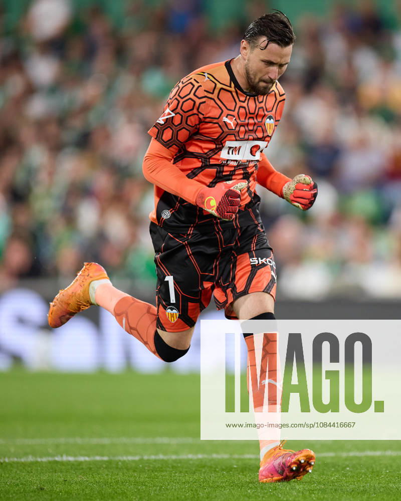 Stole Dimitrievski of Valencia CF reacts during the LaLiga EA Sports match between Real Racing Club de Santander and Valencia CF at Campos de de El Sardinero on October 11, 2026, in Santander, Spain. Real Racing Club De Santander V Valencia CF - LaLiga EA Sports - ZUMAa181 20261011_zaa_a181_348