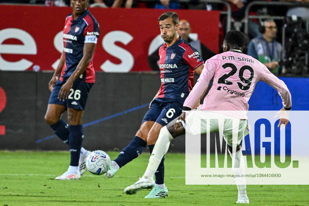 IPA89566285 - Harry Winks of Cagliari Calcio during the Cagliari Calcio vs. Juventus FC Italian Serie A soccer match in Cagliari, Italy, on October 11, 2026