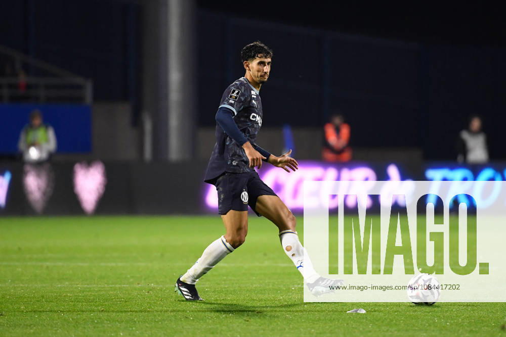 ESTAC Troyes v Olympique de Marseille - Ligue 1 McDonald s 2026 2027 Jeffrey DE LANGE of Marseille during Ligue 1 McDonald s match between Troyes and Marseille at Stade de l Aube on October 11, 2026 in Troyes, France. Troyes France