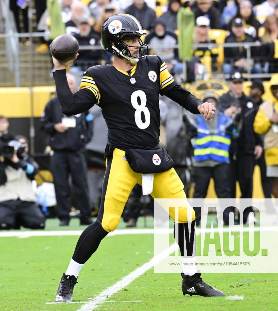 Pittsburgh Steelers quarterback Aaron Rodgers (8) throws in the first quarter against the Indianapolis Colts at Acrisure Stadium on Sunday, October 11, 2026 in Pittsburgh. PIT2026101110 ARCHIExCARPENTER
