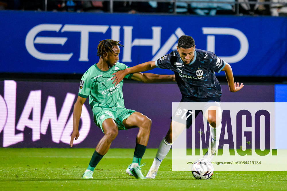 Amine Harit (OM) Dermane Karim (ESTAC Troyes)