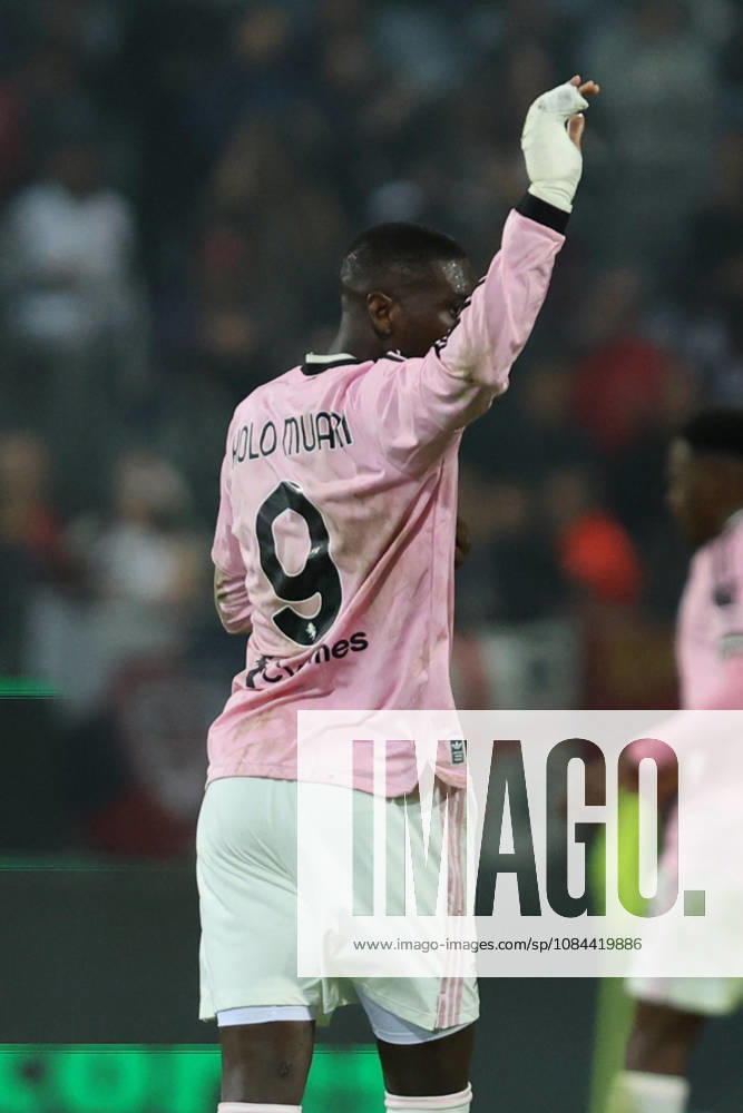 Juventus Kolo Muani jubilates with his after scoring the goal (1-1) during Italian Serie A soccer match Cagliari calcio vs Juventus FC at the Unipol Domus in Cagliari, Italy, 11 October 2026.ANSA FABIO MURRU Serie A: Cagliari Vs Juventus - ZUMAa110 20261011_zaf_a110_094