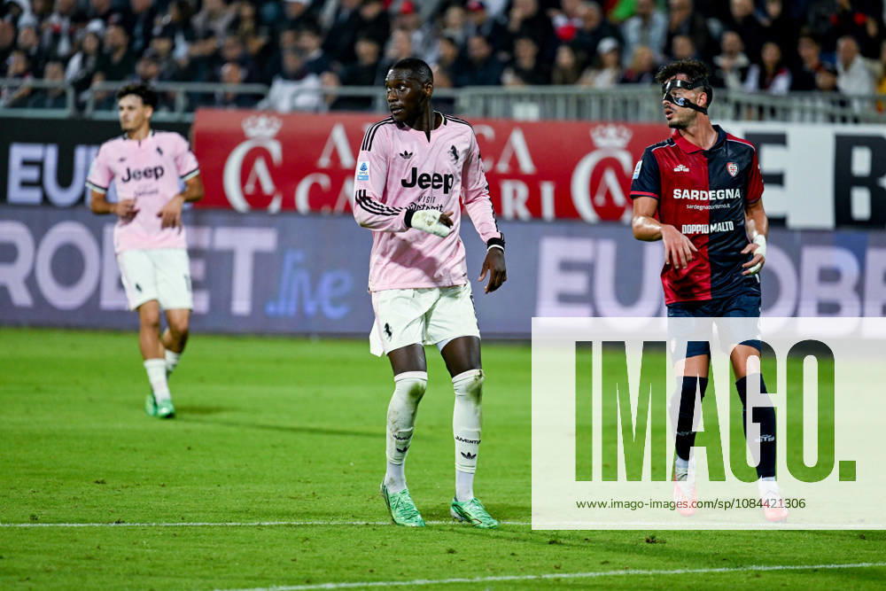 Juventus s Randal Kolo Muani in action during the Serie A soccer match between Cagliari Calcio and Juventus at the Unipol Domus in Cagliari, Sardinia - Sunday 11th october 2026. - Soccer