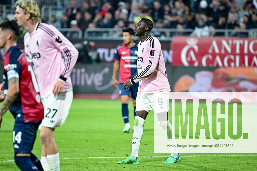 Juventus s Randal Kolo Muani in action during the Serie A soccer match between Cagliari Calcio and Juventus at the Unipol Domus in Cagliari, Sardinia - Sunday 11th october 2026. - Soccer