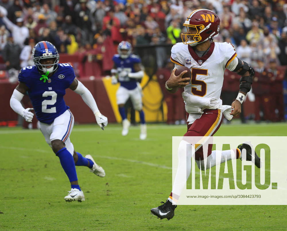 Washington Commanders QB 5 Jayden Daniels runs for a touchdown during the Washington Commanders game against the New York Giants at Northwest Stadium in Landover, MD. CSM NFL, American Football Herren, USA 2026: Washington Commanders Vs New York Giants OCT 11 - ZUMAc04_ 20261011_zma_c04_096