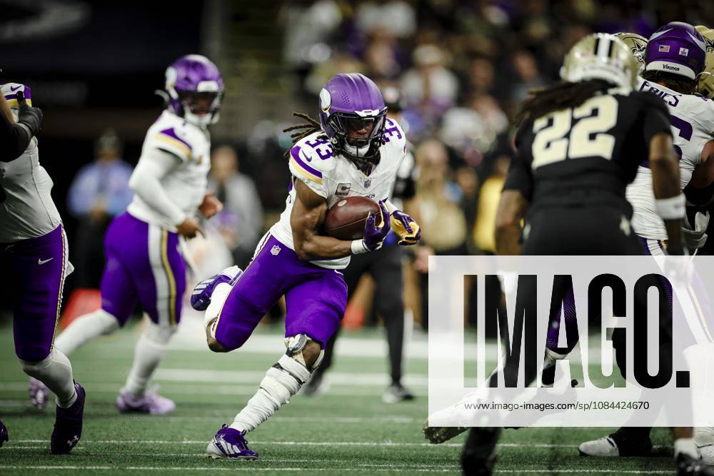 NEW ORLEANS, LA - OCTOBER 11: Aaron Jones 33 of the Minnesota Vikings runs against the New Orleans Saints during the second half of a game at Caesars Superdome on October 11, 2026, in New Orleans, Louisiana. (Photo by Derick Hingle Icon Sportswire) NFL, American Football Herren, USA OCT 11 Vikings at Saints Icon126261011027