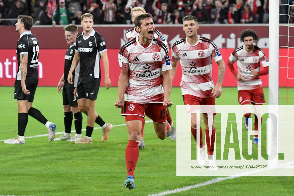 Tim Oberdorf (Duesseldorf 15) jubelt nach dem Tor zum 1:0 11.10.2026 ¢ Fussball ¢ Fortuna Duesseldorf vs SC Verl, Merkur Spiel-Arena, Duesseldorf, DFB DFL REGULATIONS PROHIBIT ANY USE OF PHOTOGRAPHS AS IMAGE SEQUENCES AND OR QUASI-VIDEO NRW Germany