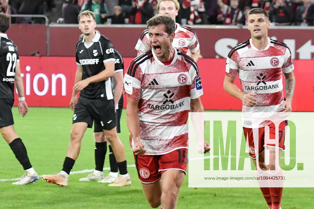 Tim Oberdorf (Duesseldorf 15) jubelt nach dem Tor zum 1:0 11.10.2026 ¢ Fussball ¢ Fortuna Duesseldorf vs SC Verl, Merkur Spiel-Arena, Duesseldorf, DFB DFL REGULATIONS PROHIBIT ANY USE OF PHOTOGRAPHS AS IMAGE SEQUENCES AND OR QUASI-VIDEO NRW Germany