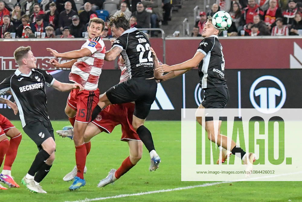 Tim Oberdorf (Duesseldorf 15) erzielt das Tor zum 1:0 11.10.2026 ¢ Fussball ¢ Fortuna Duesseldorf vs SC Verl, Merkur Spiel-Arena, Duesseldorf, DFB DFL REGULATIONS PROHIBIT ANY USE OF PHOTOGRAPHS AS IMAGE SEQUENCES AND OR QUASI-VIDEO NRW Germany