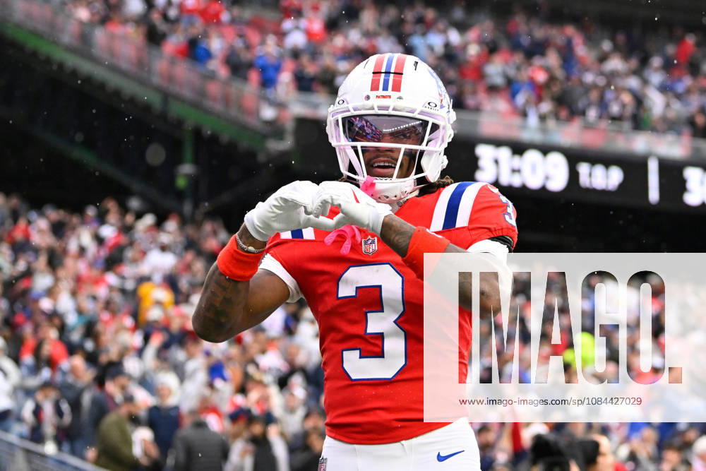 Oct 11, 2026; Foxborough, MA, USA; New England Patriots wide receiver DeMario Douglas (3) reacts to his touchdown against the Las Vegas Raiders during the second half at Gillette Stadium. Mandatory Credit: -Cal Media Foxborough USA - ZUMAc04_ 20261011_zma_c04_154