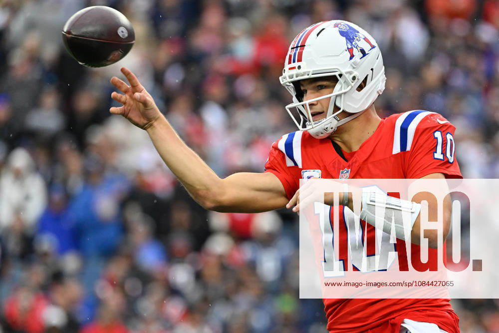 Oct 11, 2026; Foxborough, MA, USA; New England Patriots quarterback Drake Maye (10) throws a pass during the second half against the Las Vegas Raiders at Gillette Stadium. Mandatory Credit: -Cal Media Foxborough USA - ZUMAc04_ 20261011_zma_c04_160