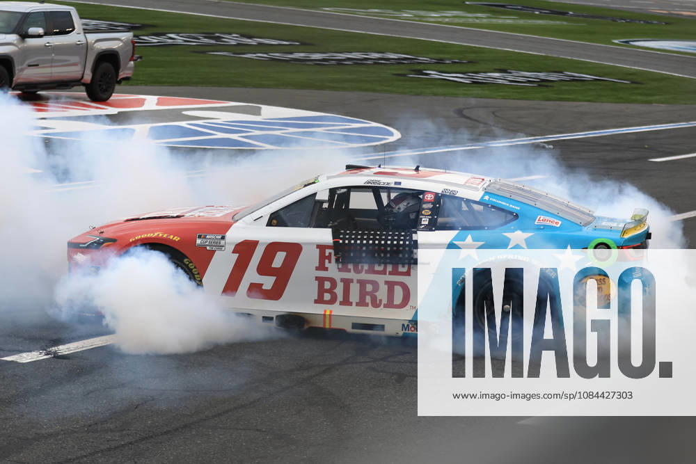 CHARLOTTE, NC - OCTOBER 11: Chase Briscoe ( 19 Joe Gibbs Racing Freebird Spring Water Toyota) celebrates after winning the NASCAR, Motorsport, USA Cup Series Playoffs Bank of America 400 race on October 11, 2026 at Charlotte Motor Speedway in Charlotte, NC. (Photo by Jeff Robinson Icon Sportswire) AUTO: OCT 11 NASCAR Cup Series Playoffs Bank of America 400 Icon261011344400