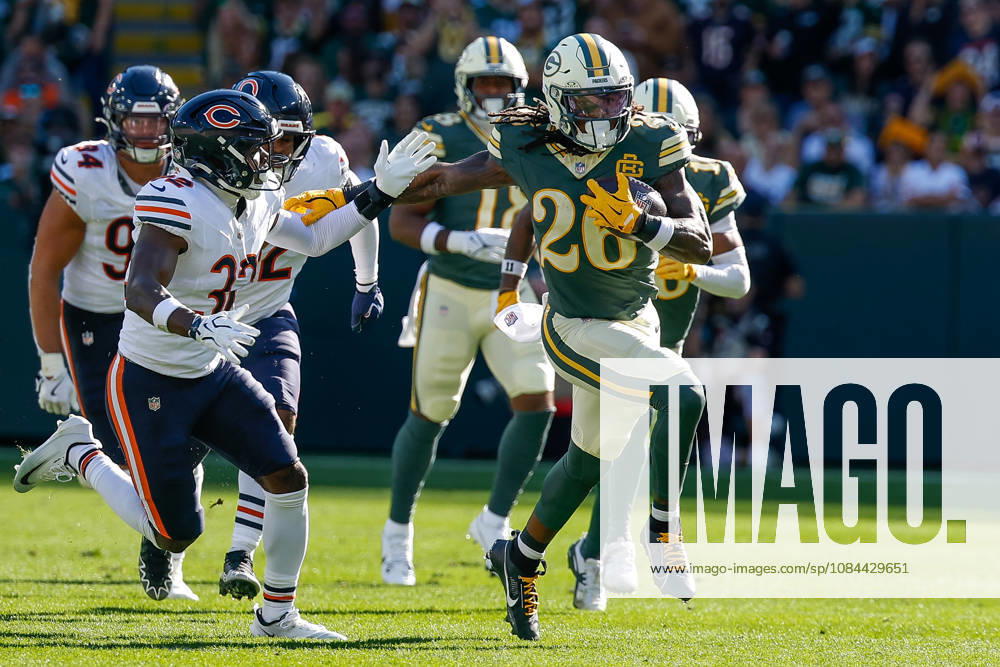 Oct 11, 2026; Green Bay, WI, USA; Green Bay Packers running back Kaleb Johnson (26) running the ball during NFL, American Football Herren, USA game action against the Chicago Bears at Lambeau Field. Mandatory Credit: -Cal Media Green Bay USA - ZUMAc04_ 20261011_zma_c04_243