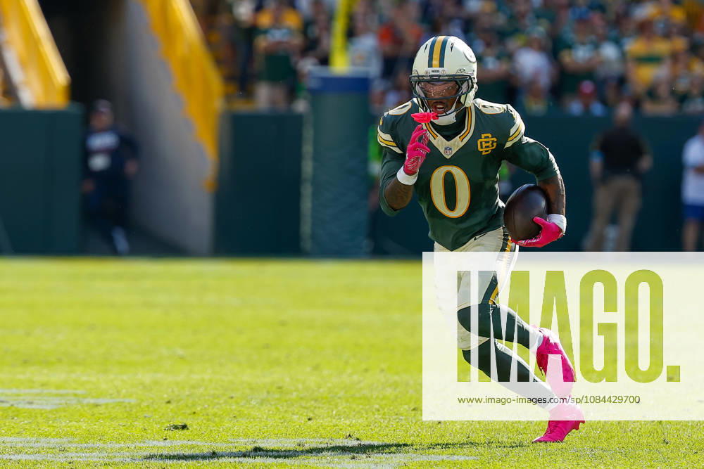 Oct 11, 2026; Green Bay, WI, USA; Green Bay Packers wide receiver Matthew Golden (0) runs after making a catch during NFL, American Football Herren, USA game action against the Chicago Bears at Lambeau Field. Mandatory Credit: -Cal Media Green Bay USA - ZUMAc04_ 20261011_zma_c04_254