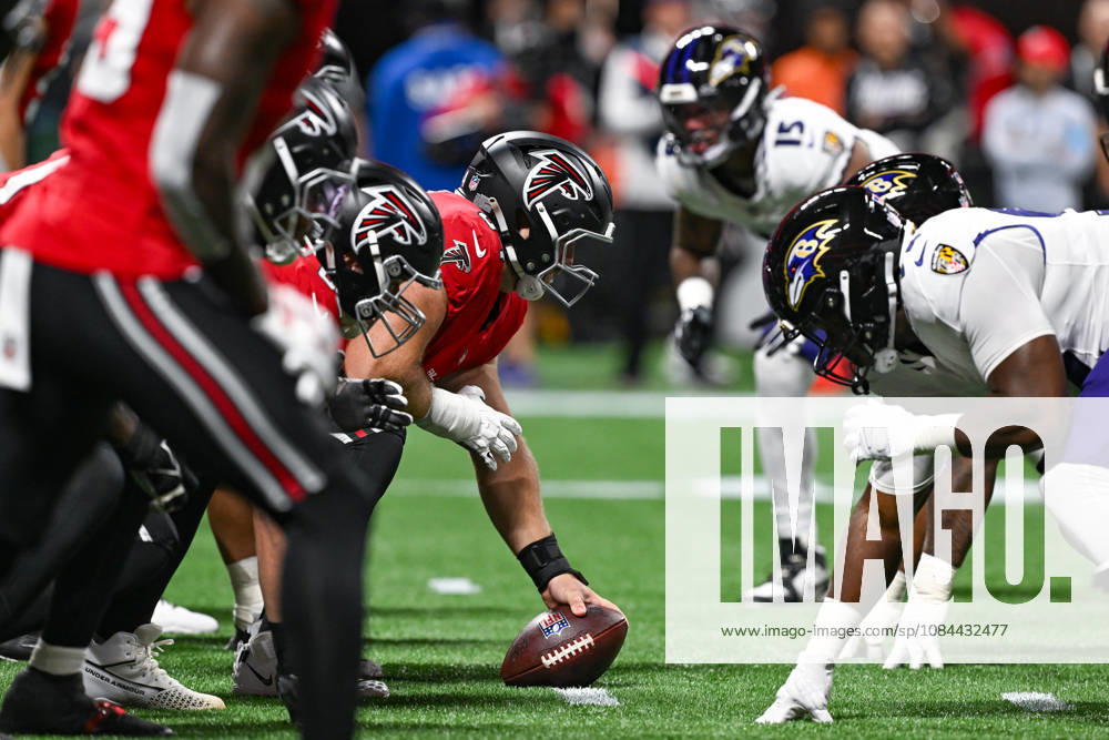 ATLANTA, GA - OCTOBER 11: Atlanta center Ryan Neuzil (64) prepares to snap the ball during the NFL, American Football Herren, USA game between the Baltimore Ravens and the Atlanta Falcons on October 11th, 2026 at Mercedes-Benz Stadium in Atlanta, GA. (Photo by Rich von Biberstein Icon Sportswire) NFL: OCT 11 Ravens at Falcons Icon261011009