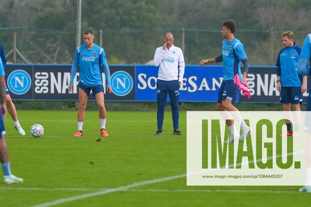 Massimiliano Allegri Head Coach of SSC Napoli During the pre-match training session for the Champions League game between Villarreal and Napoli at Castelvolturno on October 12, 2026. SSC Napoli Training Session At Castelvolturno - ZUMAs236 20261012_aap_s236_016