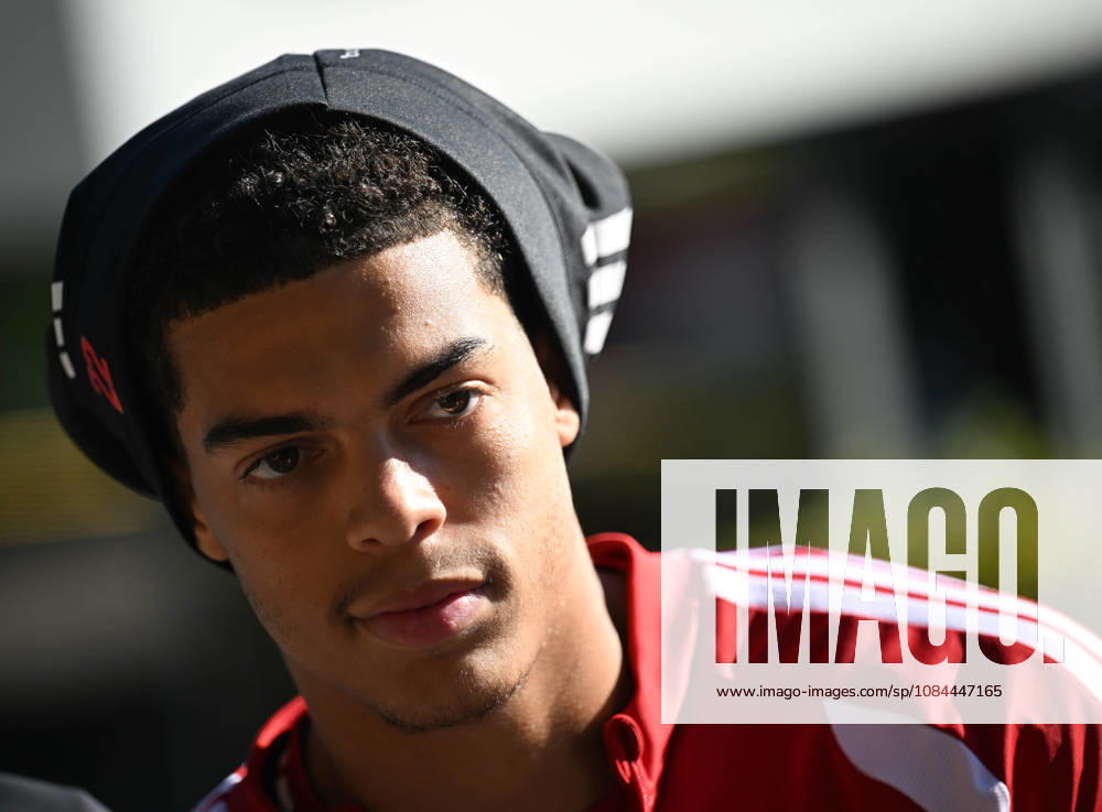 Fussball 1.Bundesliga, 1.FC Koeln . Training nach dem Rheinderby gegen Mönchengladbach. Jahmai Simpson -Pusey ( 1.FC Köln ) Koeln