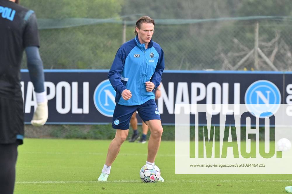 Foto IPP Felice De Martino Castel Volturno (Ce) 12 10 2026 Allenamento Napoli pre gara Champions League con il Villareal Nella foto: Scott McTominay Italy Photo Press World Copyright Castel Volturno italy ITALY