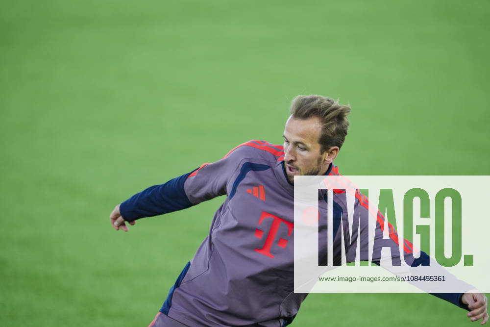 Soccer, Champions League 2026–2027, Viking, Bayern Munich, Stavanger, October 12, 2026: Bayern Munich s Harry Kane trains at Lyse Arena in Stavanger, the day before the Champions League match between Viking and Bayern Munich. Photo: Lise Aserud, NTB, Stavanger, Norway. . RESTRICTED USE FOR BETTING COMPANIES.