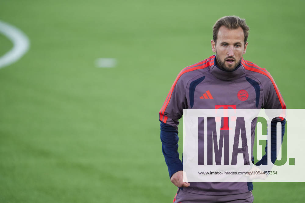Soccer, Champions League 2026–2027, Viking, Bayern Munich, Stavanger, October 12, 2026: Bayern Munich’s Harry Kane trains at Lyse Arena in Stavanger, the day of the Champions League match between Viking and Bayern Munich. Photo: Lise Aserud, NTB, Stavanger, Norway. . RESTRICTED USE FOR BETTING COMPANIES
