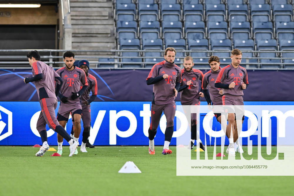 STAVANGER, NORWAY; 12. OCTOBER: picture of the Team from Munich at the final Trainings session before the Champions League Match between Viking FK vs. FC Bayern Munich at Matchday 2 at Lyse Arena ( Luis DIAZ (FC Bayern Munich 14), Harry KANE (FC Bayern Munich 9), Konrad LAIMER (FC Bayern Munich 27), TOM BISCHOF (FC Bayern Munich 8), Joshua KIMMICH (FC Bayern Munich 6)