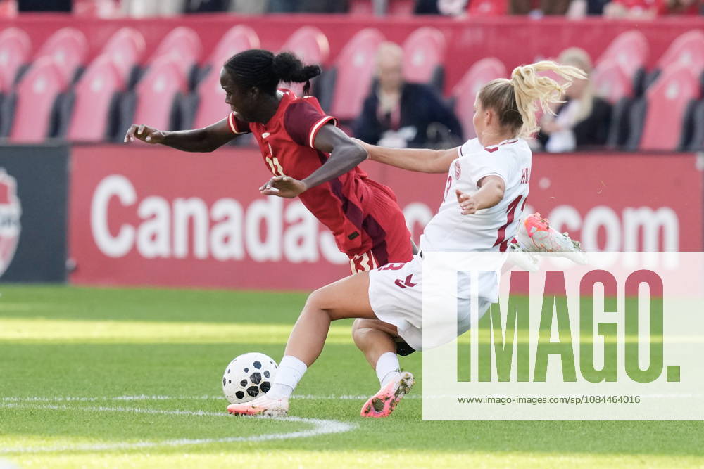 Canada s Simi Awujo, left, is fouled by Denmark s Olivia Holdt during first half International Friendly, Länderspiel, Nationalmannschaft action, in Toronto, on Monday Oct. 12, 2026. Canada News - October 12, 2026 - ZUMAc35_ 20261012_zaf_c35_061