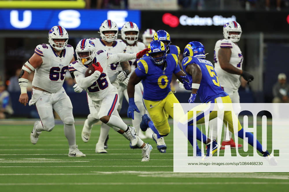 INGLEWOOD, CA - OCTOBER 12: Ty Johnson 26 of the Buffalo Bills carries the ball during an NFL, American Football Herren, USA game between the Buffalo Bills and the Los Angeles Rams on October 12, 2026, at SoFi Stadium in Inglewood, California. (Photo by Greg Fiore Icon Sportswire) NFL: OCT 12 Bills at Rams Icon2610121842