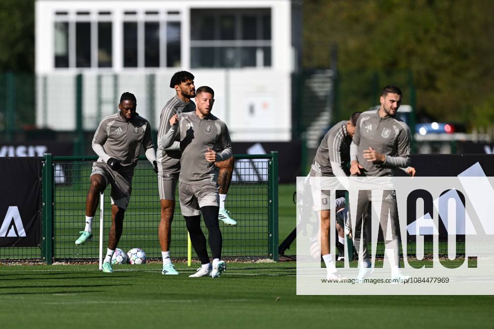 Aston Villa completes preparations for UCL clash against Fenerbahce TAMWORTH, UNITED KINGDOM - OCTOBER 13: Aston Villa team completes its preparations for the UEFA Champions League second matchday against Fenerbahce with a training session at the Bodymoor Heath Training Ground, in Tamworth, United Kingdom on October 13, 2026. Rasid Necati Aslim Anadolu Tamworth United Kingdom. Editorial use only. Please get in touch for any other usage.